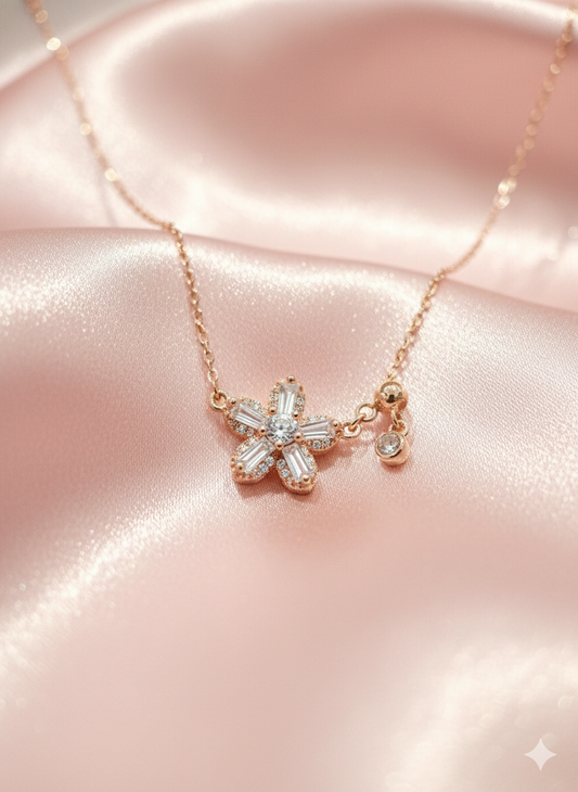 BaguetteBloom Shine Necklace