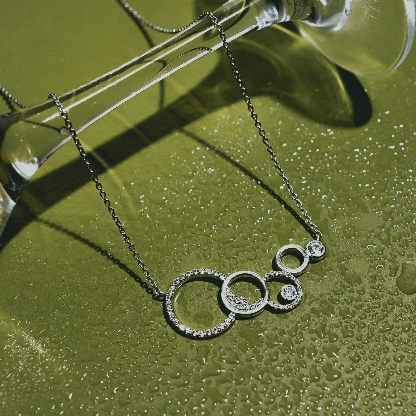 Dazzling Four-Circle Pendant: Brilliant-Cut Diamonds Adorned Generation Necklace