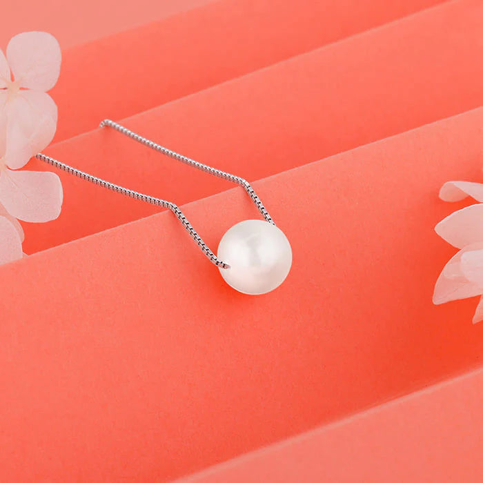 Elara Pearl Necklace